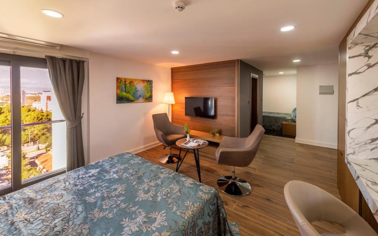 Novel Centre Point Hotel Famagusta  Zewnętrze zdjęcie