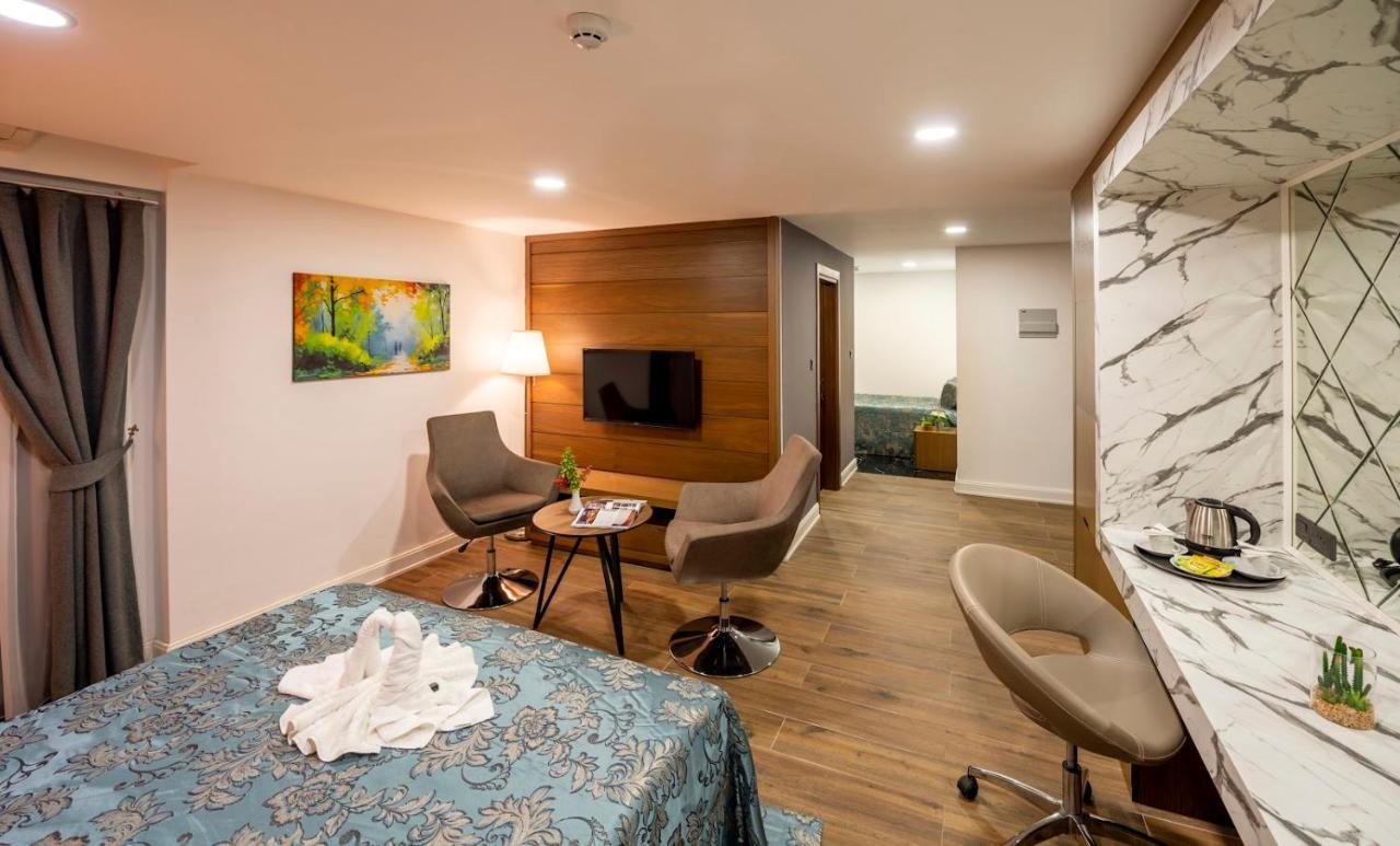 Novel Centre Point Hotel Famagusta  Zewnętrze zdjęcie