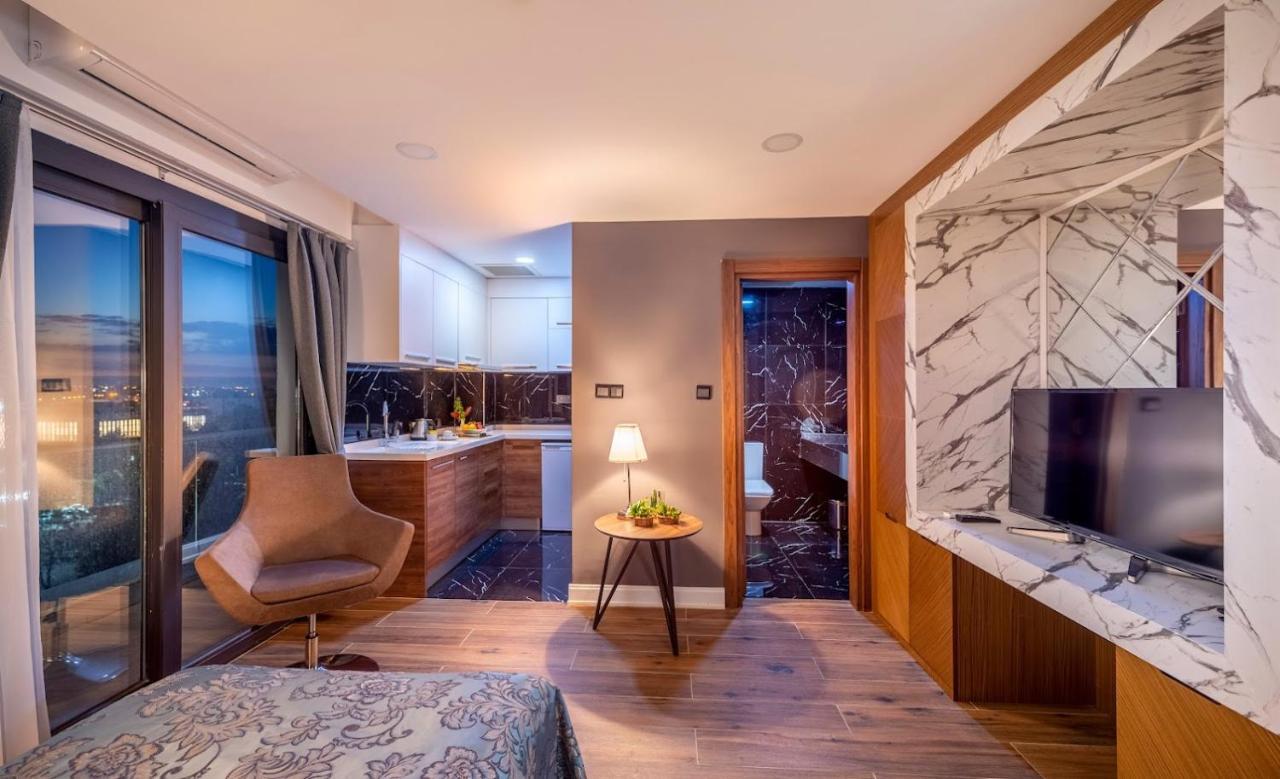 Novel Centre Point Hotel Famagusta  Zewnętrze zdjęcie